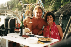 14.-Marquesas.-Celebracion-a-nuestra-llegada-despues-de-casi-un-mes-de-navegacion