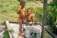 13.-Vanuatu.-La-hora-del-bano