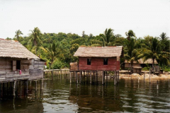 25.-Indonesia.-Pueblo-de-Palafitos-en-Kentar-II